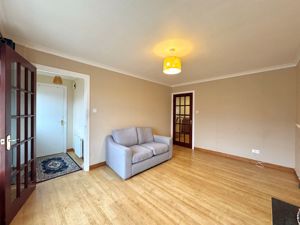 Photo 1- click for photo gallery